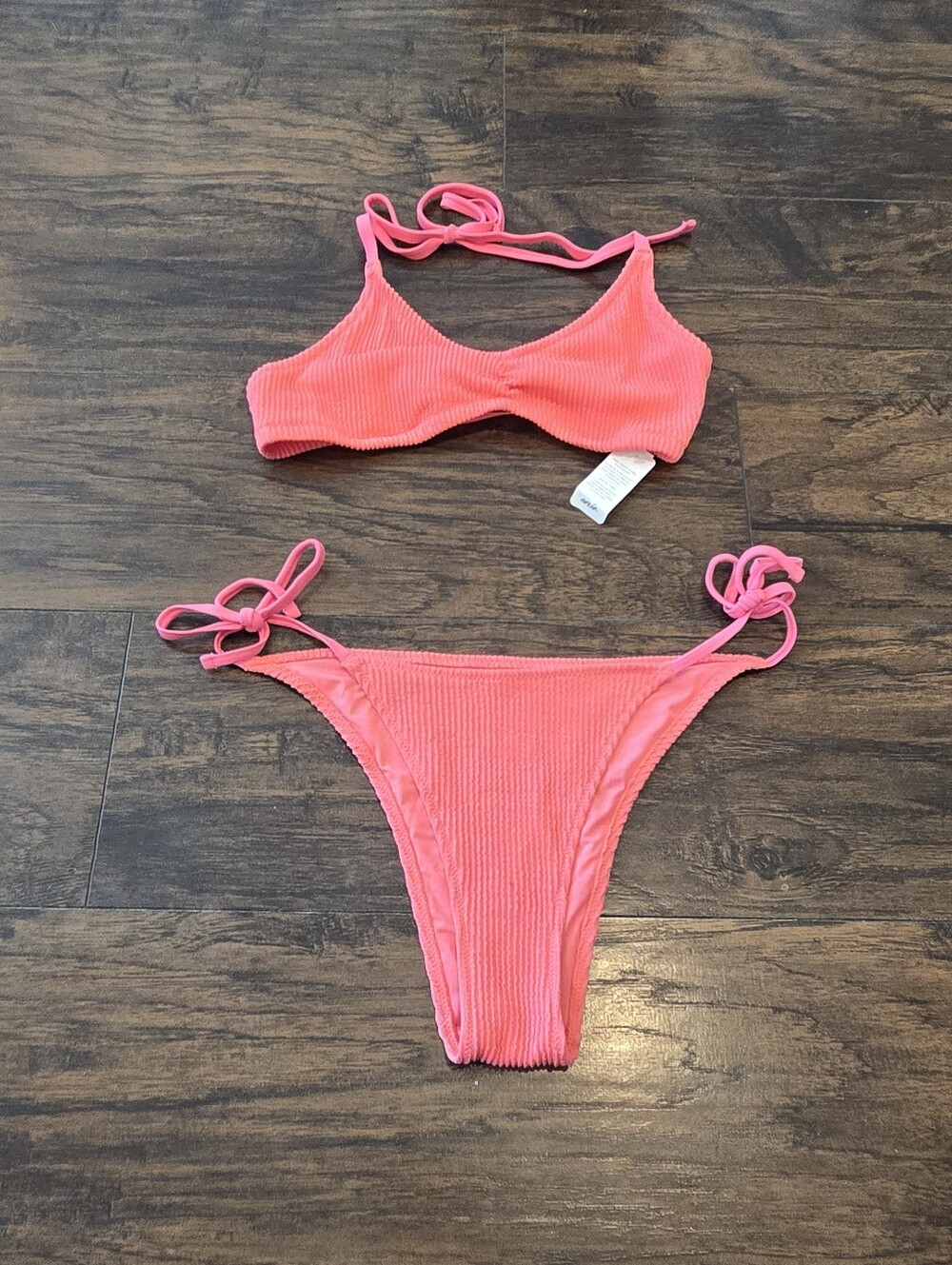 Bikini Set - Picture 5 of 8